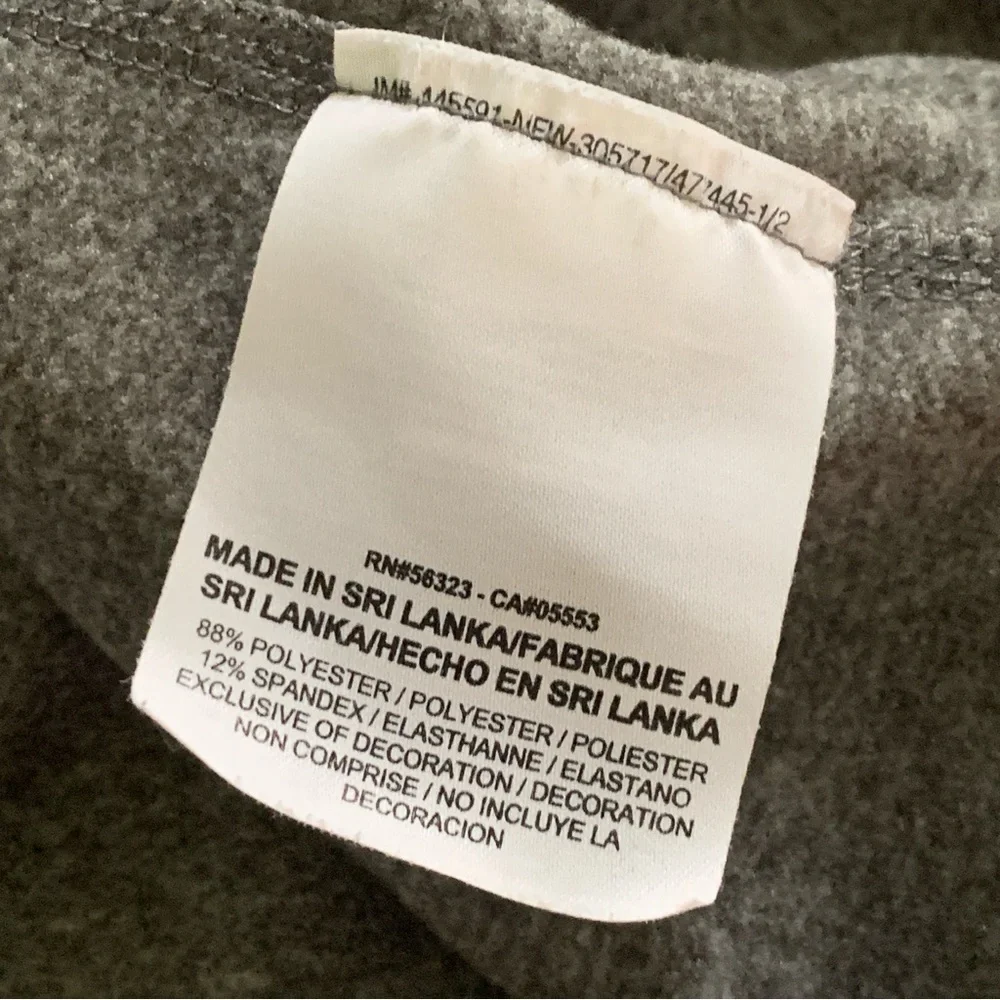 Women’s Small NIKE PRO Gray Fleece Lined Dri-Fit Long Sleeve Winter Zip Pullover